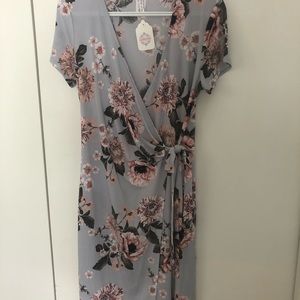 Lavender Floral Wrap Dress NWT Size L
